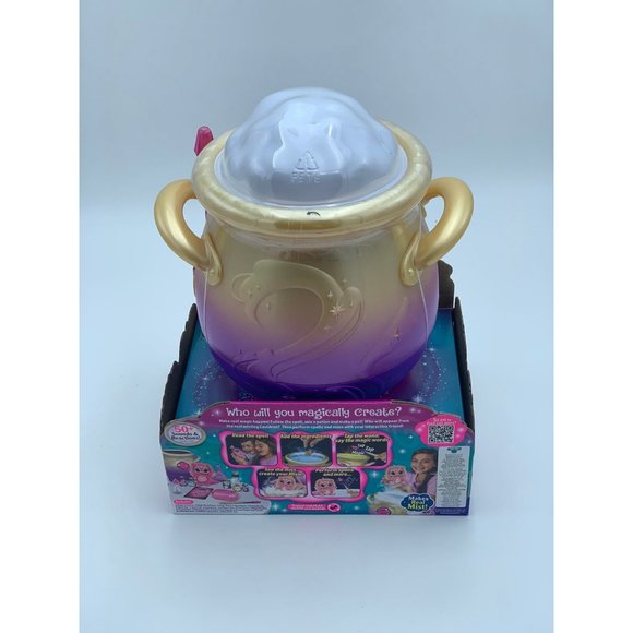 Magic Mixies Magical Misting Cauldron with Interactive 8 inch Pink Plush Toy - Picture 3 of 7